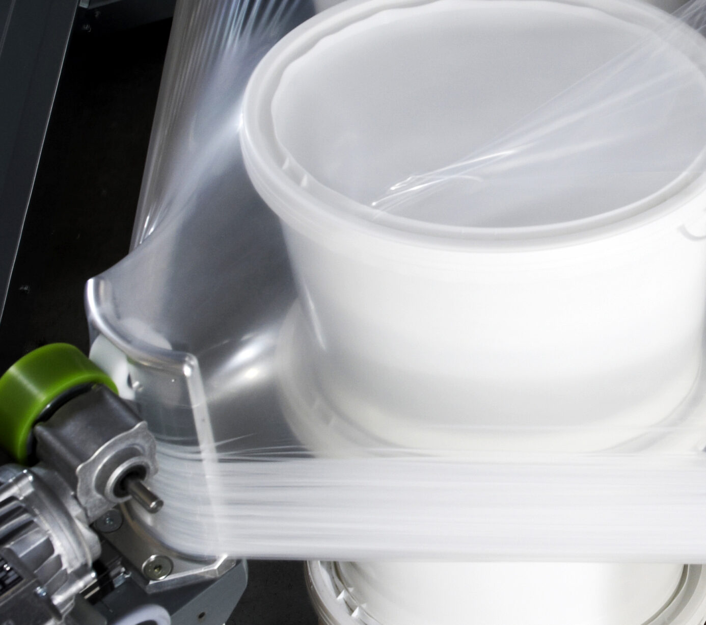 Highperformance stretch hood Raniplast